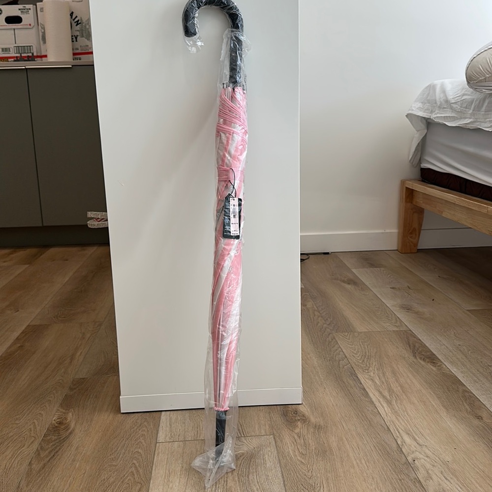 Pink Victoria secret umbrella UNOPENED with TAG still ON